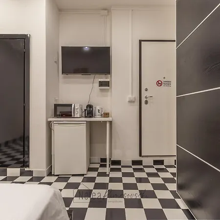 Apartament Sapori&motori-rua Muro Doppia Con Bagno Privato